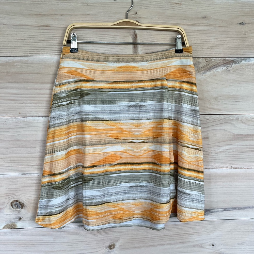 Prana skirt size medium 20 inches long